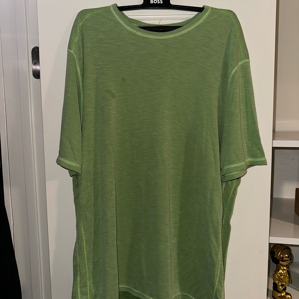 Tommy Bahama Men's Green T-Shirt